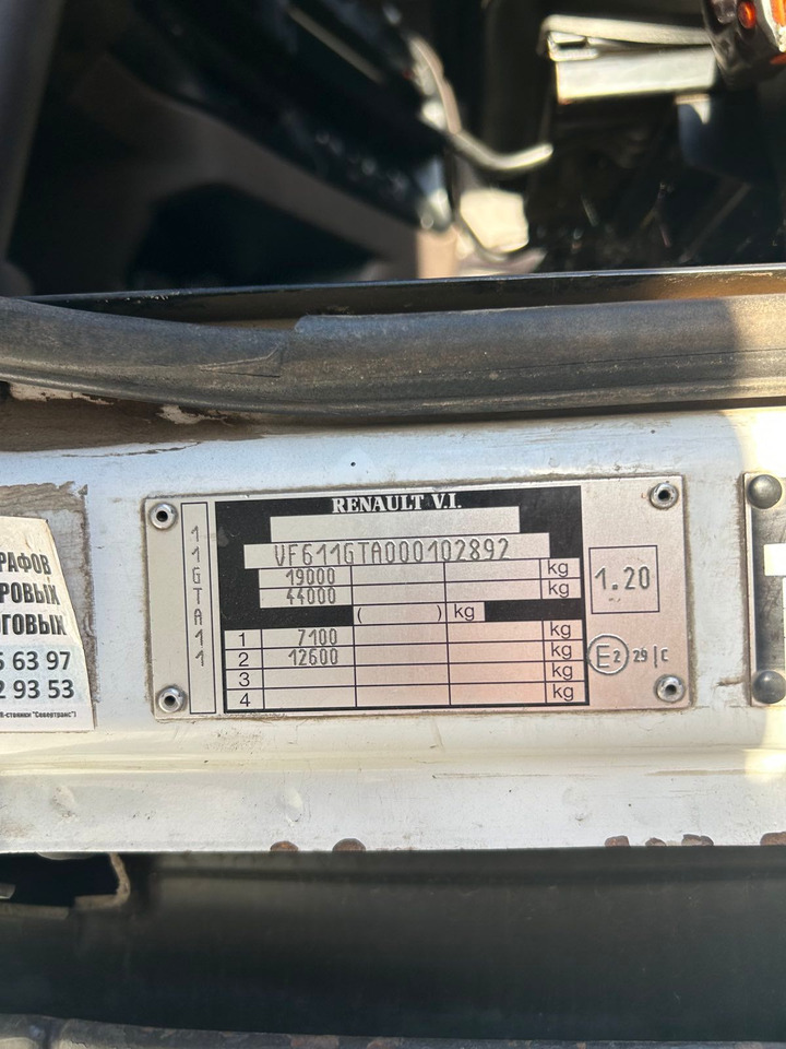 Cabeza tractora RENAULT Magnum 390: foto 15