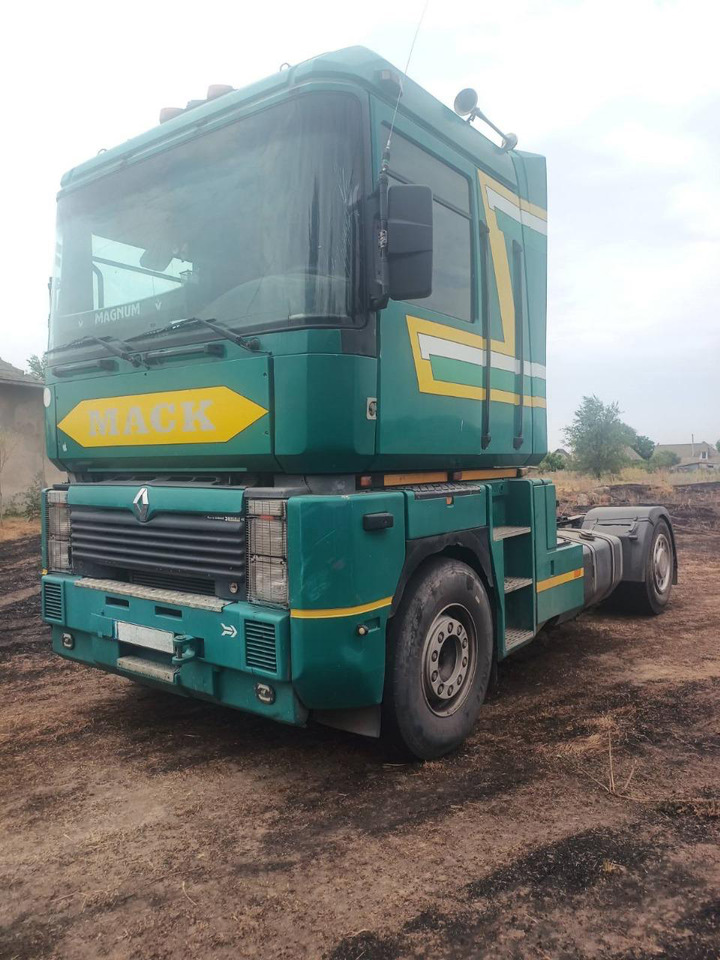 RENAULT Magnum 440 - Cabeza tractora: foto 3 RENAULT Magnum 440 - Cabeza tractora: foto 3