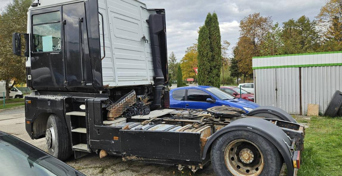 RENAULT Magnum 480 ID1672S - Cabeza tractora: foto 4 RENAULT Magnum 480 ID1672S - Cabeza tractora: foto 4