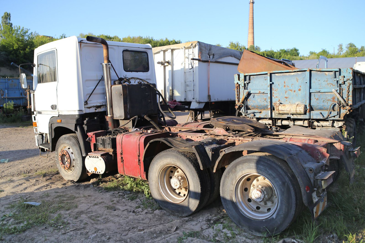 RENAULT Major 6x4 - Cabeza tractora: foto 5 RENAULT Major 6x4 - Cabeza tractora: foto 5