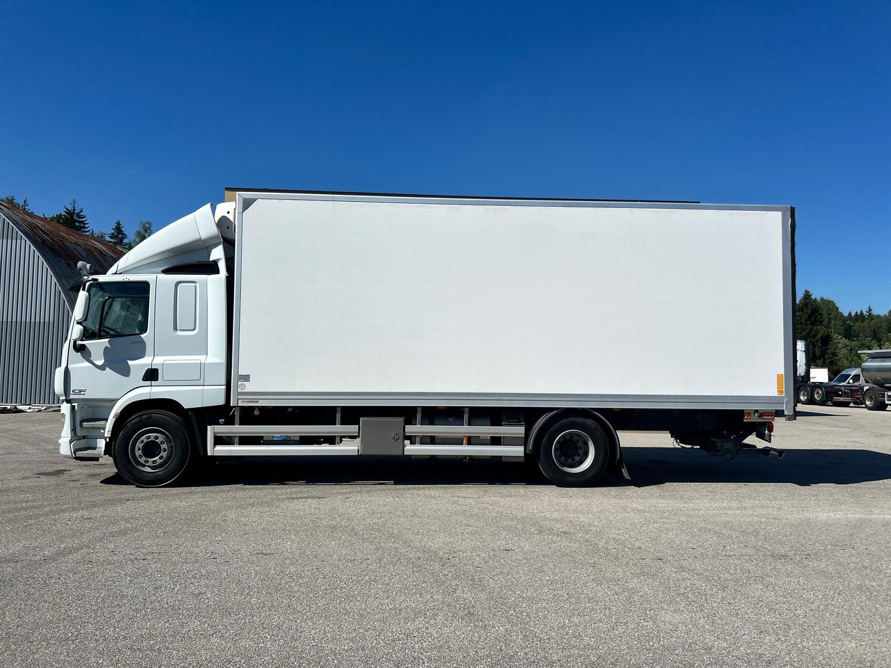 DAF CF330 - Frigorífico camión: foto 4 DAF CF330 - Frigorífico camión: foto 4