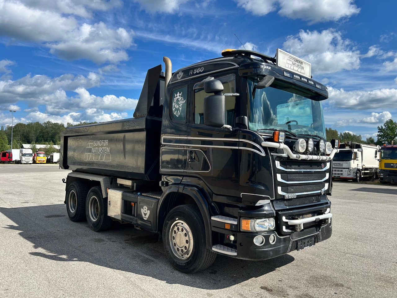 SCANIA R560 - Volquete camión: foto 1 SCANIA R560 - Volquete camión: foto 1