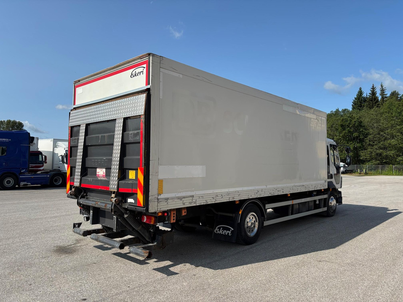 Frigorífico camión VOLVO FL240: foto 7