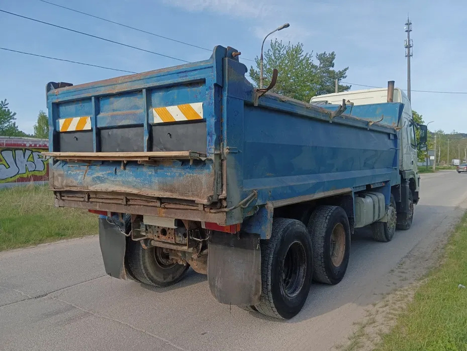 VOLVO FM9.380 - Volquete camión: foto 4 VOLVO FM9.380 - Volquete camión: foto 4
