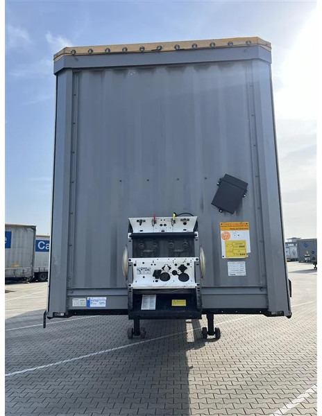 Krone 75x 2015 XL MEGA P400 HUCKEPACK - Caja cerrada semirremolque: foto 3 Krone 75x 2015 XL MEGA P400 HUCKEPACK - Caja cerrada semirremolque: foto 3