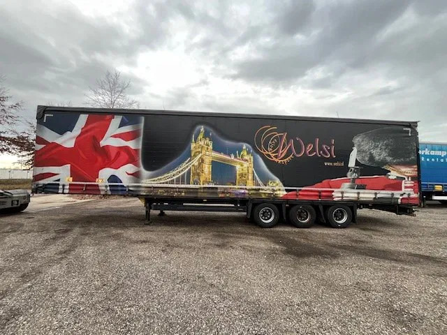 Caja cerrada semirremolque Schmitz Cargobull 5x 2018 XL vario SCB mega curtain siders with alu side boards: foto 7 Caja cerrada semirremolque Schmitz Cargobull 5x 2018 XL vario SCB mega curtain siders with alu side boards: foto 7