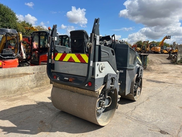 Bomag BW 135 AD-5 - Apisonadora de asfalto: foto 4 Bomag BW 135 AD-5 - Apisonadora de asfalto: foto 4