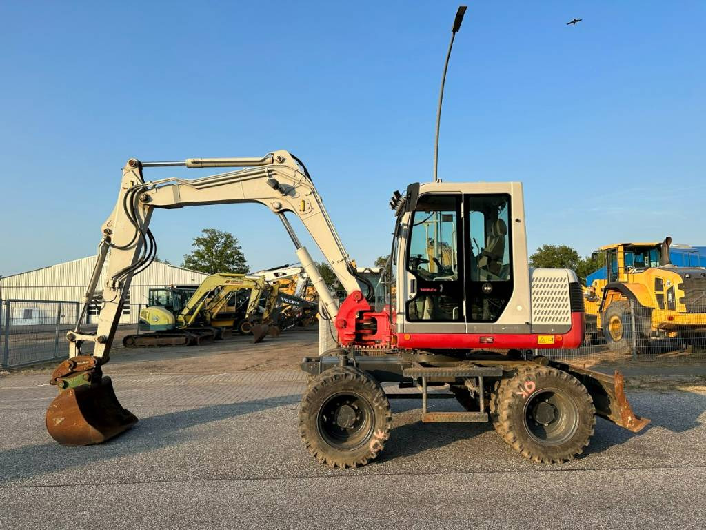Takeuchi TB 175 W 8,7 ton. Klima Turbo 77 PS - Excavadora de ruedas: foto 1 Takeuchi TB 175 W 8,7 ton. Klima Turbo 77 PS - Excavadora de ruedas: foto 1