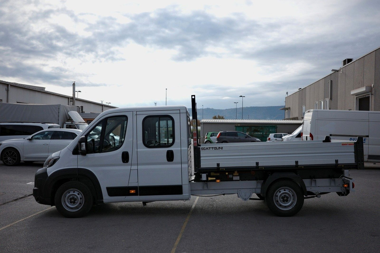 Fiat Ducato 35H Cabinato L4 DoKa 3-Seiten-Kipper 140 - Volquete furgoneta, Furgoneta combi: foto 4 Fiat Ducato 35H Cabinato L4 DoKa 3-Seiten-Kipper 140 - Volquete furgoneta, Furgoneta combi: foto 4