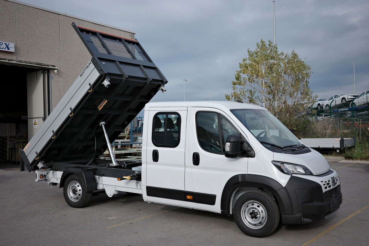 Fiat Ducato 35H Cabinato L4 DoKa 3-Seiten-Kipper 140 - Volquete furgoneta, Furgoneta combi: foto 5 Fiat Ducato 35H Cabinato L4 DoKa 3-Seiten-Kipper 140 - Volquete furgoneta, Furgoneta combi: foto 5