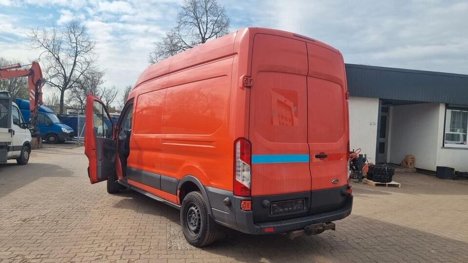 Ford Transit 4x4 L3H3 1. Hand - Furgón: foto 3 Ford Transit 4x4 L3H3 1. Hand - Furgón: foto 3