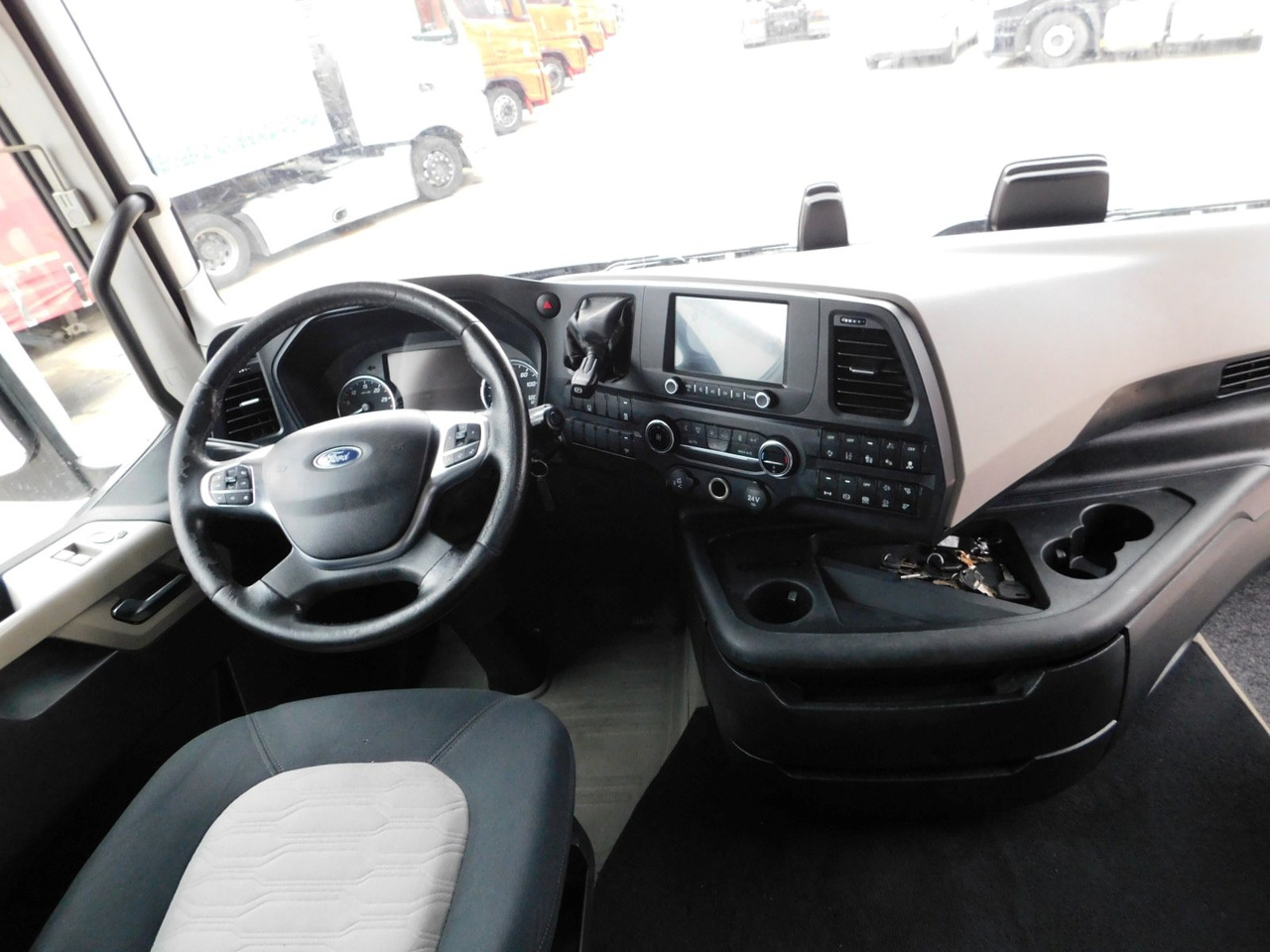 Cabeza tractora Ford F max 4x2 scab e6 12s2620: foto 6