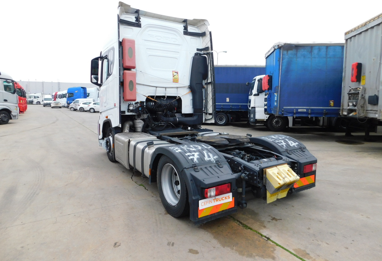 Ford F max ll 4x2 scab e6 12tx2620 - Cabeza tractora: foto 4 Ford F max ll 4x2 scab e6 12tx2620 - Cabeza tractora: foto 4