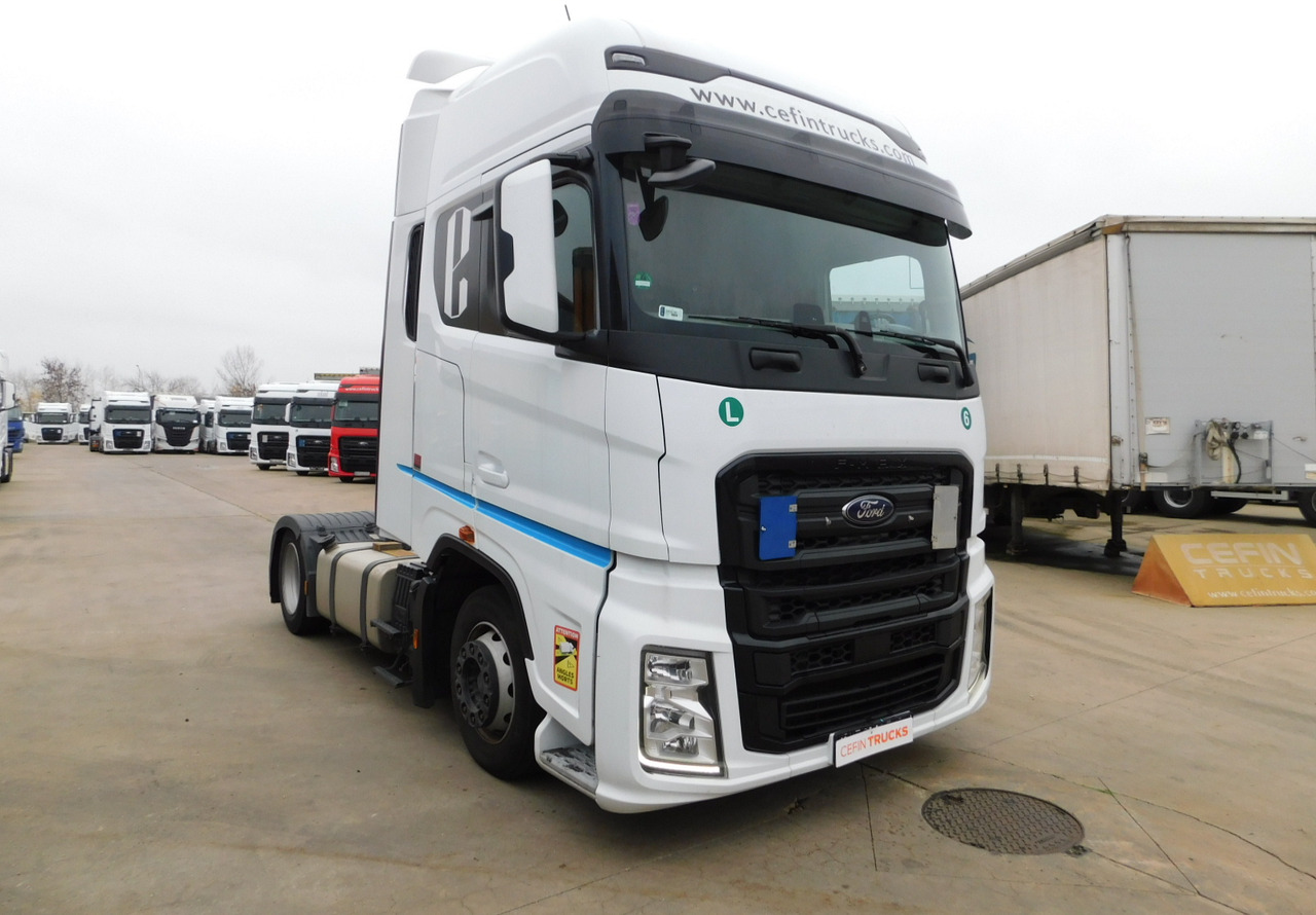 Ford F max ll 4x2 scab e6 12tx2620 - Cabeza tractora: foto 2 Ford F max ll 4x2 scab e6 12tx2620 - Cabeza tractora: foto 2