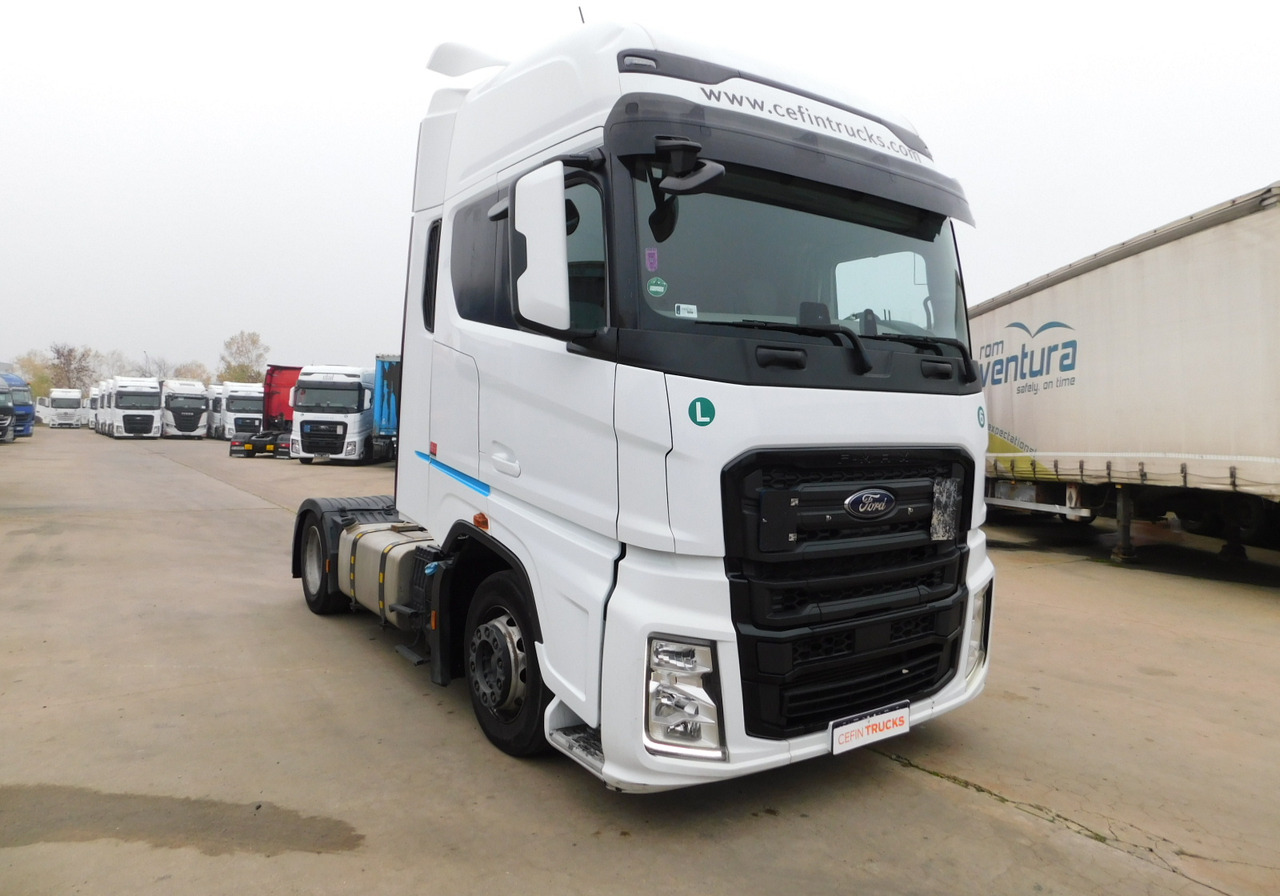 Ford F max ll 4x2 scab e6 12tx2620 - Cabeza tractora: foto 2 Ford F max ll 4x2 scab e6 12tx2620 - Cabeza tractora: foto 2
