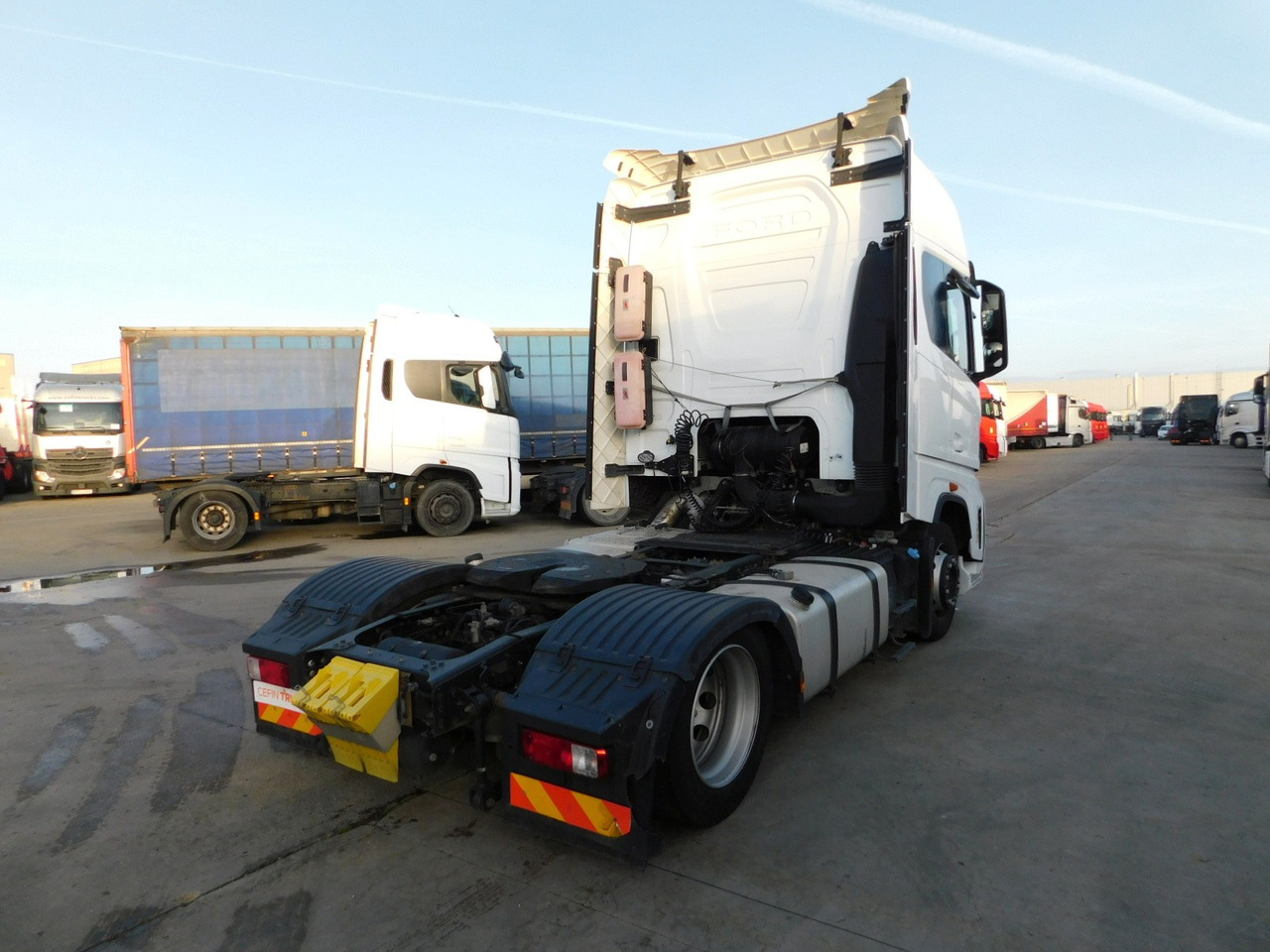 Ford F max ll 4x2 scab e6 12tx2620 - Cabeza tractora: foto 3 Ford F max ll 4x2 scab e6 12tx2620 - Cabeza tractora: foto 3