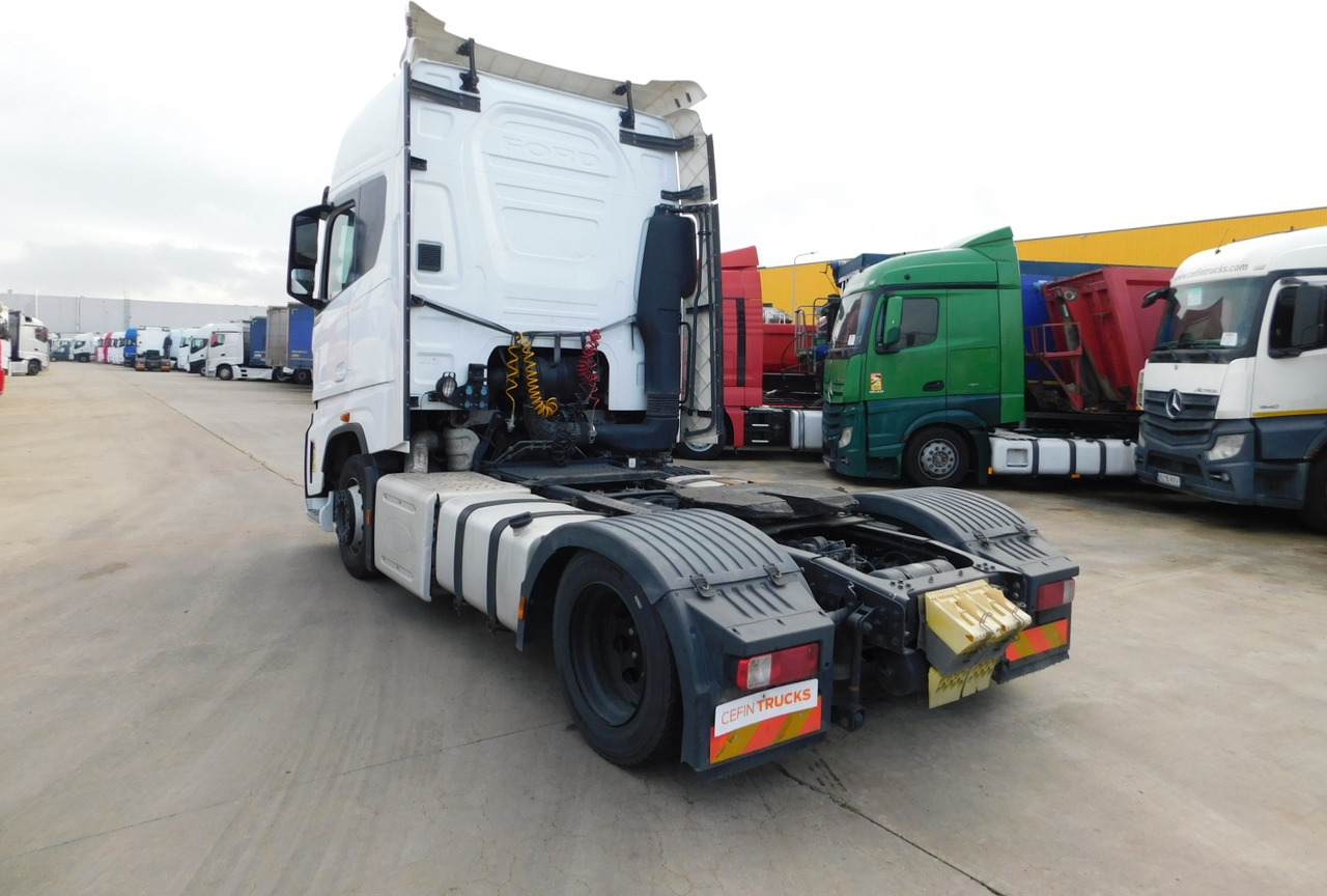 Ford F max ll 4x2 scab e6 12tx2620 - Cabeza tractora: foto 4 Ford F max ll 4x2 scab e6 12tx2620 - Cabeza tractora: foto 4