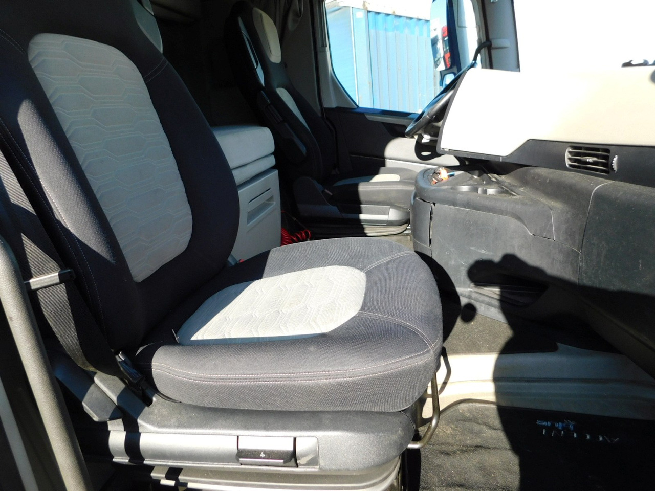 Ford F max ll 4x2 scab e6 12tx2620 - Cabeza tractora: foto 5 Ford F max ll 4x2 scab e6 12tx2620 - Cabeza tractora: foto 5