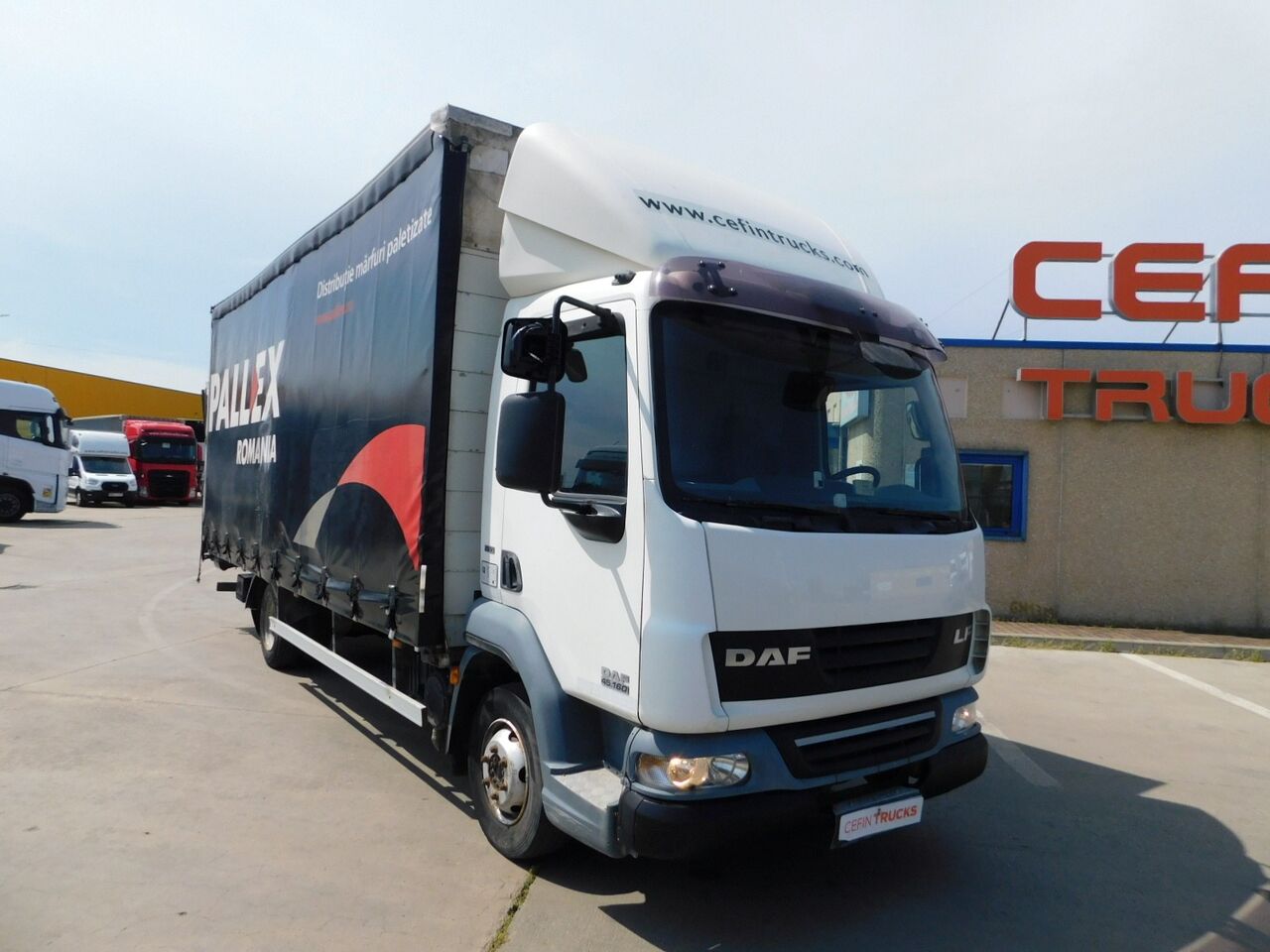 Daf Fa lf 45160 - Camión lona: foto 2 Daf Fa lf 45160 - Camión lona: foto 2