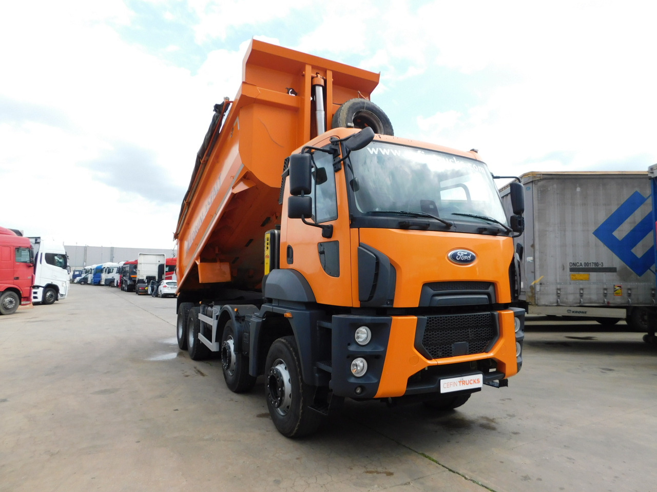Ford 4142d 8x4 dcab e6 16s2230 - Volquete camión: foto 2 Ford 4142d 8x4 dcab e6 16s2230 - Volquete camión: foto 2