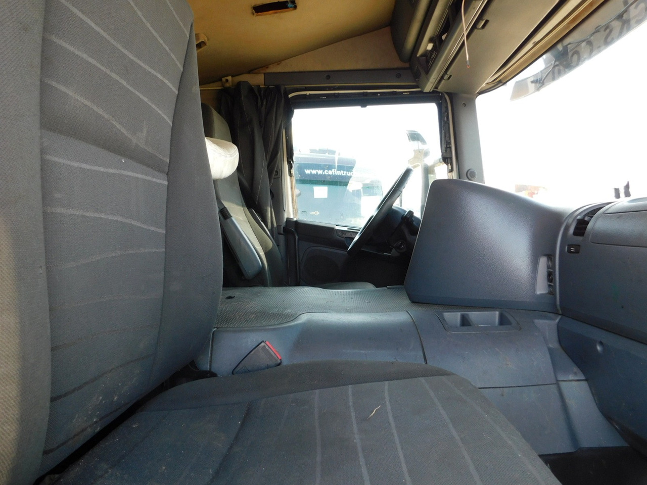 Scania Lb 4x2 - Portavehículos camión: foto 5 Scania Lb 4x2 - Portavehículos camión: foto 5