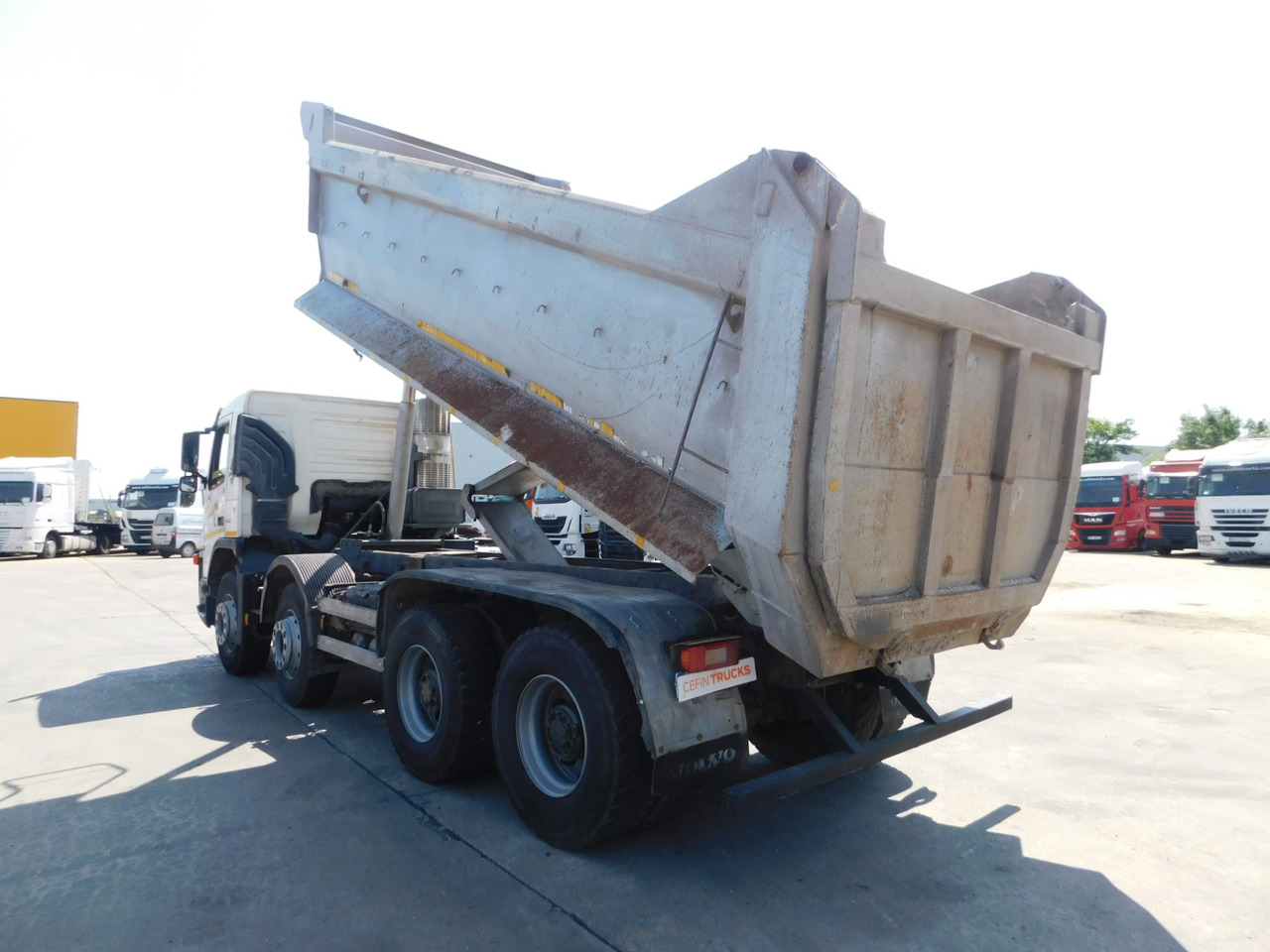 Volvo Fm 12 - Volquete camión: foto 4 Volvo Fm 12 - Volquete camión: foto 4