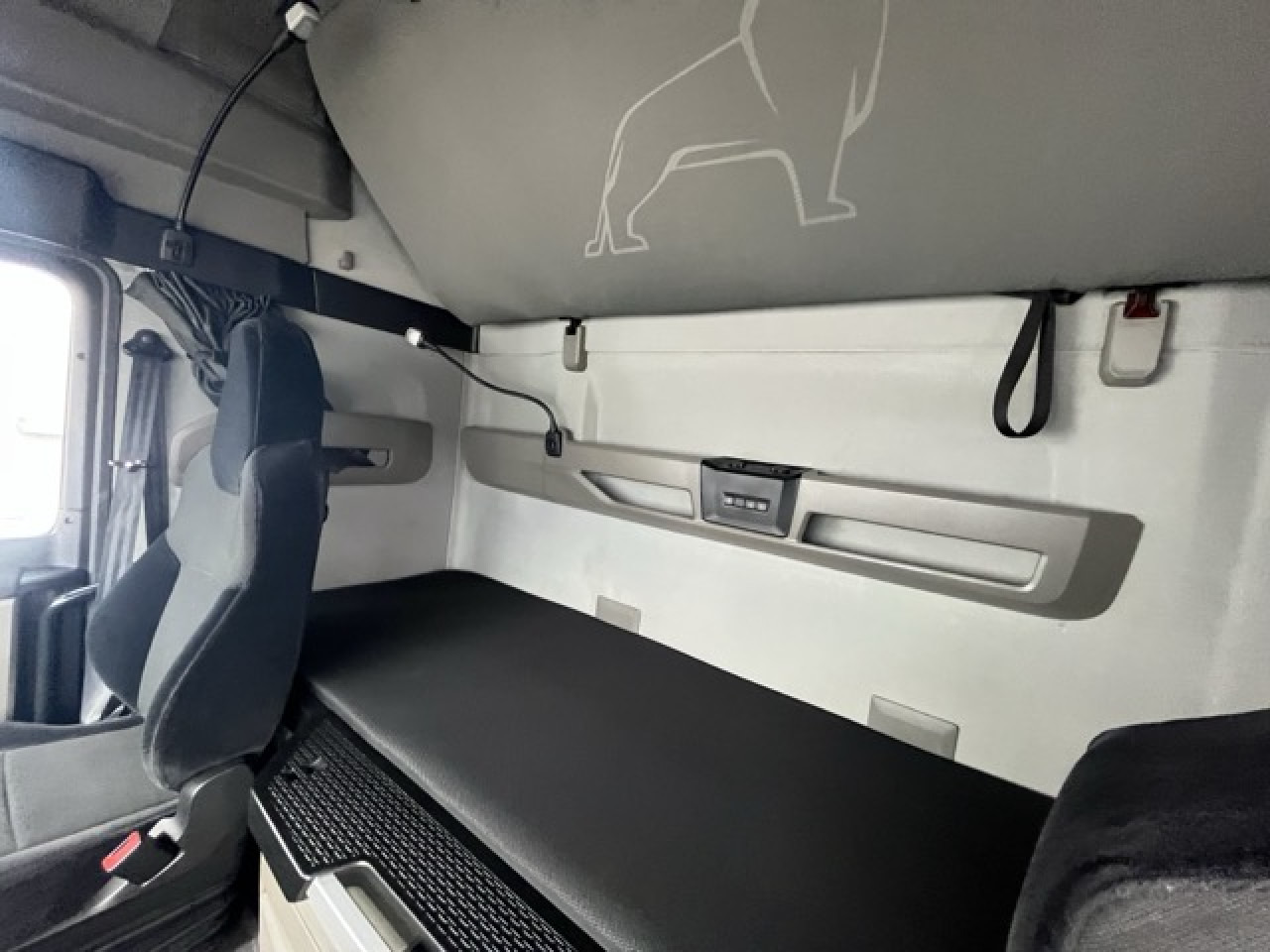 MAN TGX 18.510 4x2 LL SA Euro6 Retarder Klima ZV - Cabeza tractora: foto 2 MAN TGX 18.510 4x2 LL SA Euro6 Retarder Klima ZV - Cabeza tractora: foto 2