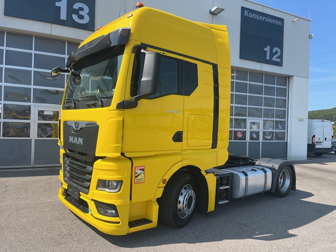 MAN TGX 18.510 4x2 LL SA mit PTO Nebenabtrieb Euro6 ZV - Cabeza tractora: foto 1 MAN TGX 18.510 4x2 LL SA mit PTO Nebenabtrieb Euro6 ZV - Cabeza tractora: foto 1