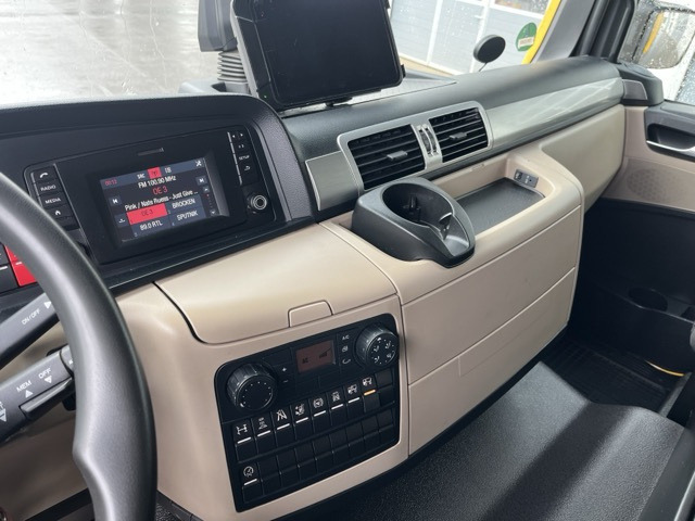 Camión lona MAN TGL 12.220 4x2 BL Euro6 Klima Luftfeder: foto 13