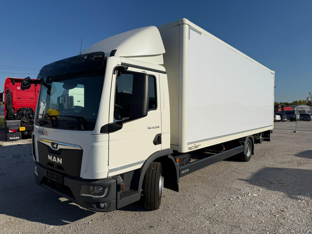 MAN TGL 12.250 4x2 BL Euro6 Klima AHK Luftfeder - Furgoneta: foto 1 MAN TGL 12.250 4x2 BL Euro6 Klima AHK Luftfeder - Furgoneta: foto 1