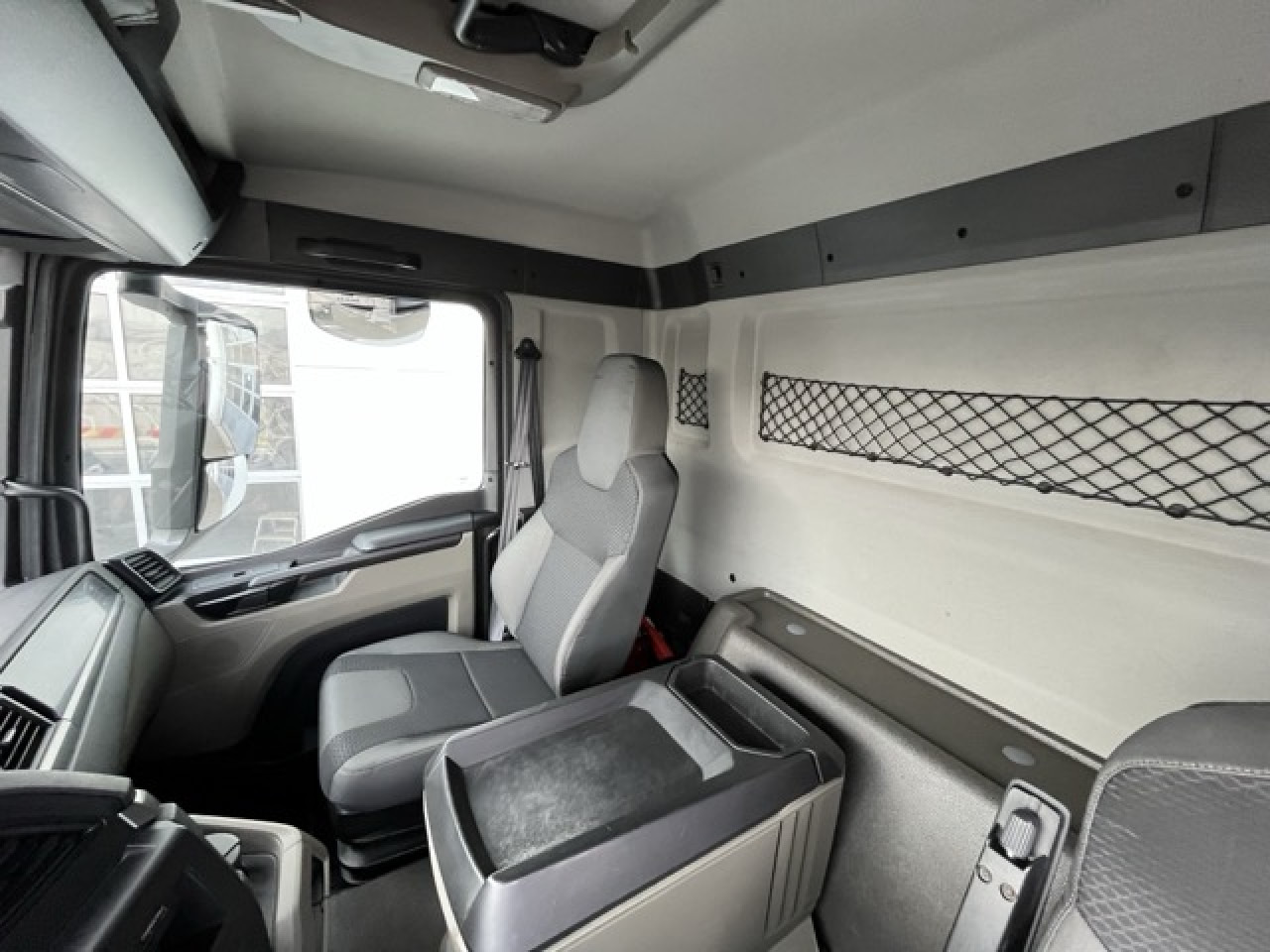 MAN TGS 26.360 6x2-4 LL Euro6 Klima AHK Luftfeder - Chasis camión: foto 3 MAN TGS 26.360 6x2-4 LL Euro6 Klima AHK Luftfeder - Chasis camión: foto 3