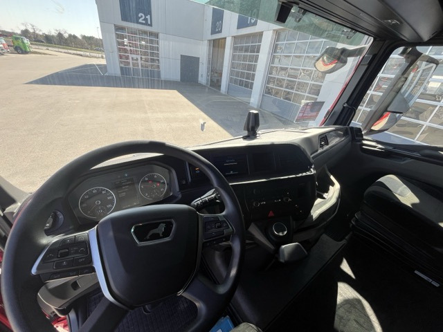 MAN TGX 26.470 6x2-4 LL - neu bereift Euro6 Intarder - Portacontenedore/ Intercambiable camión: foto 4 MAN TGX 26.470 6x2-4 LL - neu bereift Euro6 Intarder - Portacontenedore/ Intercambiable camión: foto 4