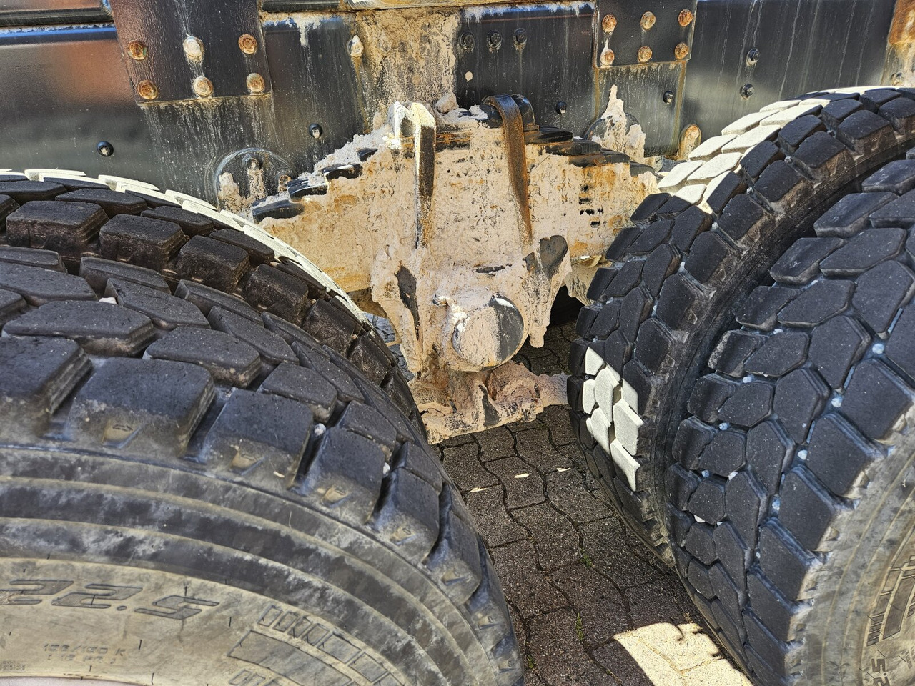 ASTRA HD9 86.50-90 8x6 ASTRA HD9 86.50-90 8x6, Unfallschaden, Cursor 13 - Chasis camión: foto 4 ASTRA HD9 86.50-90 8x6 ASTRA HD9 86.50-90 8x6, Unfallschaden, Cursor 13 - Chasis camión: foto 4