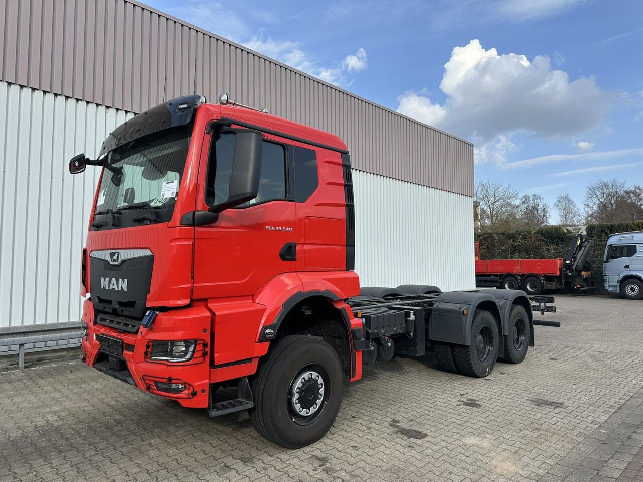 MAN TGS 33.540 6x6 BB CH TGS 33.540 6x6 BB CH, Navi, Motorabtrieb - Cabeza tractora: foto 1 MAN TGS 33.540 6x6 BB CH TGS 33.540 6x6 BB CH, Navi, Motorabtrieb - Cabeza tractora: foto 1