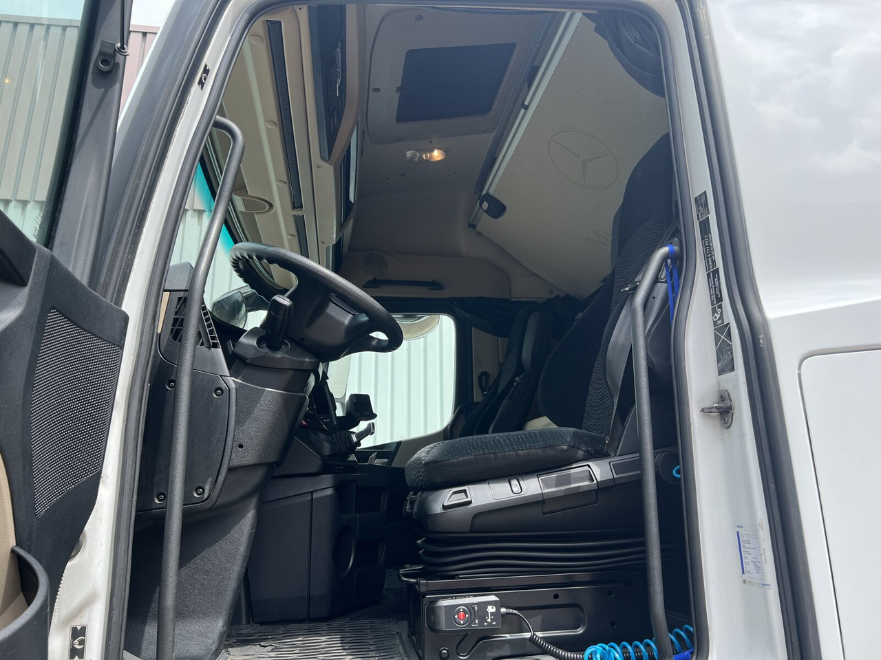 Mercedes-Benz Actros 1843 LS 4x2 Actros 1843 LS 4x2, Retarder - Cabeza tractora: foto 3 Mercedes-Benz Actros 1843 LS 4x2 Actros 1843 LS 4x2, Retarder - Cabeza tractora: foto 3