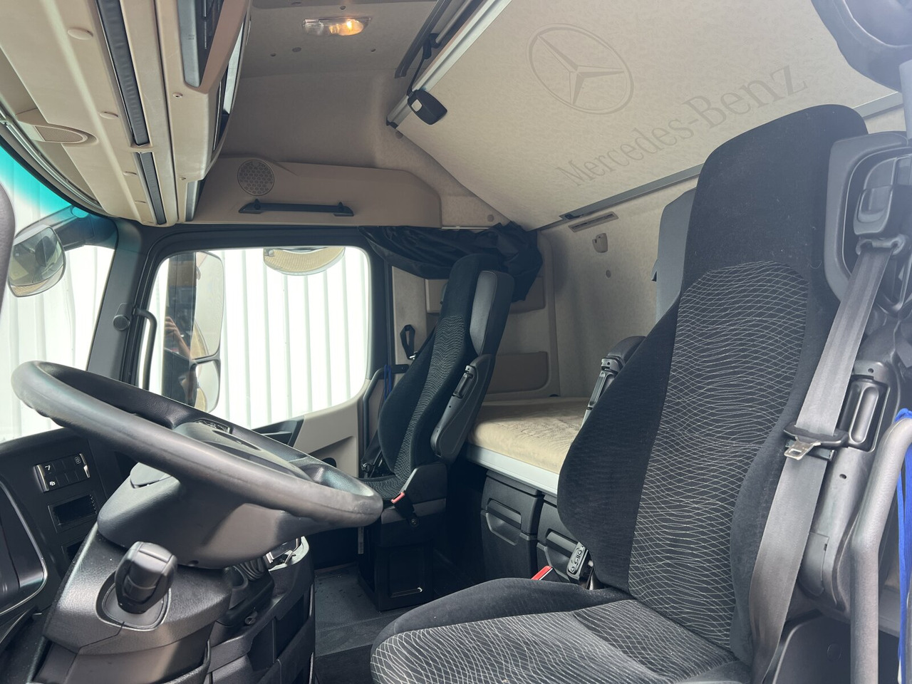Mercedes-Benz Actros 1843 LS 4x2 Actros 1843 LS 4x2, Retarder - Cabeza tractora: foto 4 Mercedes-Benz Actros 1843 LS 4x2 Actros 1843 LS 4x2, Retarder - Cabeza tractora: foto 4