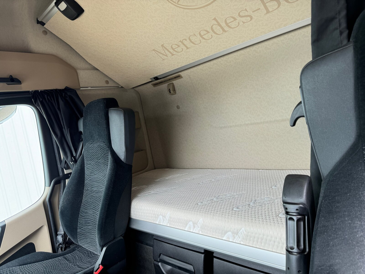 Mercedes-Benz Actros 1848 LS 4x2 Actros 1848 LS 4x2, Vollumer ,Retarder - Cabeza tractora: foto 4 Mercedes-Benz Actros 1848 LS 4x2 Actros 1848 LS 4x2, Vollumer ,Retarder - Cabeza tractora: foto 4