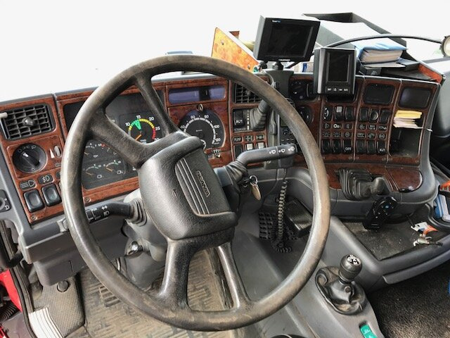 Scania R164 GA6x4NZ 480 R164 GA6x4NZ 480, Retarder, Hydraulik - Cabeza tractora: foto 2 Scania R164 GA6x4NZ 480 R164 GA6x4NZ 480, Retarder, Hydraulik - Cabeza tractora: foto 2