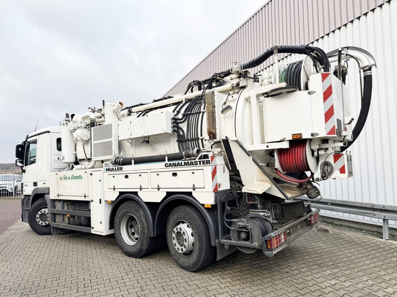 Mercedes-Benz Actros 2536 L 6x2 Actros 2536 L 6x2, Müller Saug- und Spülwagen ca. 10,5m³, Lenkachse - Camión: foto 3 Mercedes-Benz Actros 2536 L 6x2 Actros 2536 L 6x2, Müller Saug- und Spülwagen ca. 10,5m³, Lenkachse - Camión: foto 3