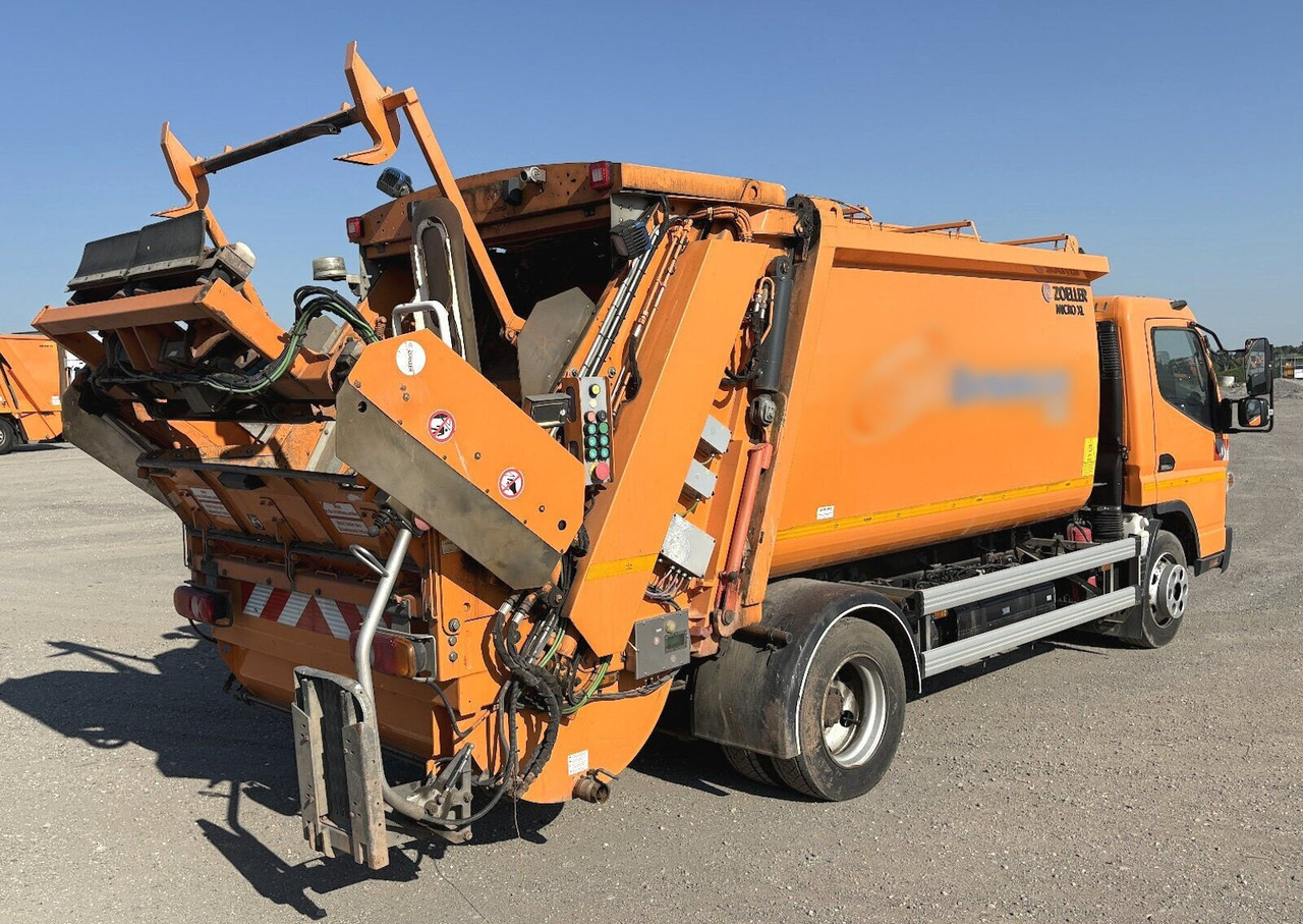 Mitsubishi Fuso 7C18 4x2 Fuso 7C18 4x2, Zöller Micro XL 7, Zöller Schüttung - Camión: foto 3 Mitsubishi Fuso 7C18 4x2 Fuso 7C18 4x2, Zöller Micro XL 7, Zöller Schüttung - Camión: foto 3