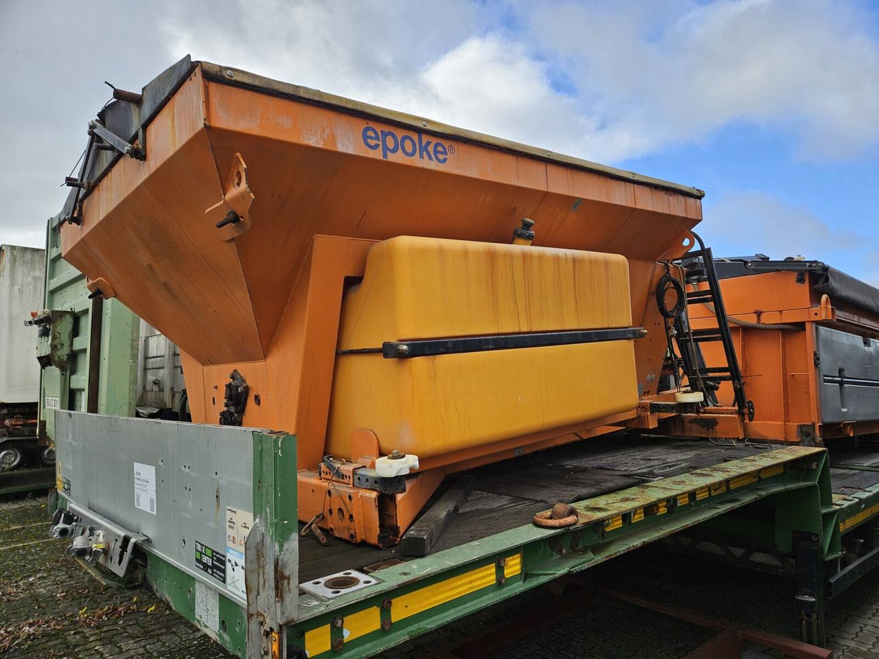 Leasing financiero de SH 3500 Epoke Salzstreuer SH 3500 mit Hydraulikantrieb leasing SH 3500 Epoke Salzstreuer SH 3500 mit Hydraulikantrieb: foto 12 Leasing financiero de SH 3500 Epoke Salzstreuer SH 3500 mit Hydraulikantrieb leasing SH 3500 Epoke Salzstreuer SH 3500 mit Hydraulikantrieb: foto 12