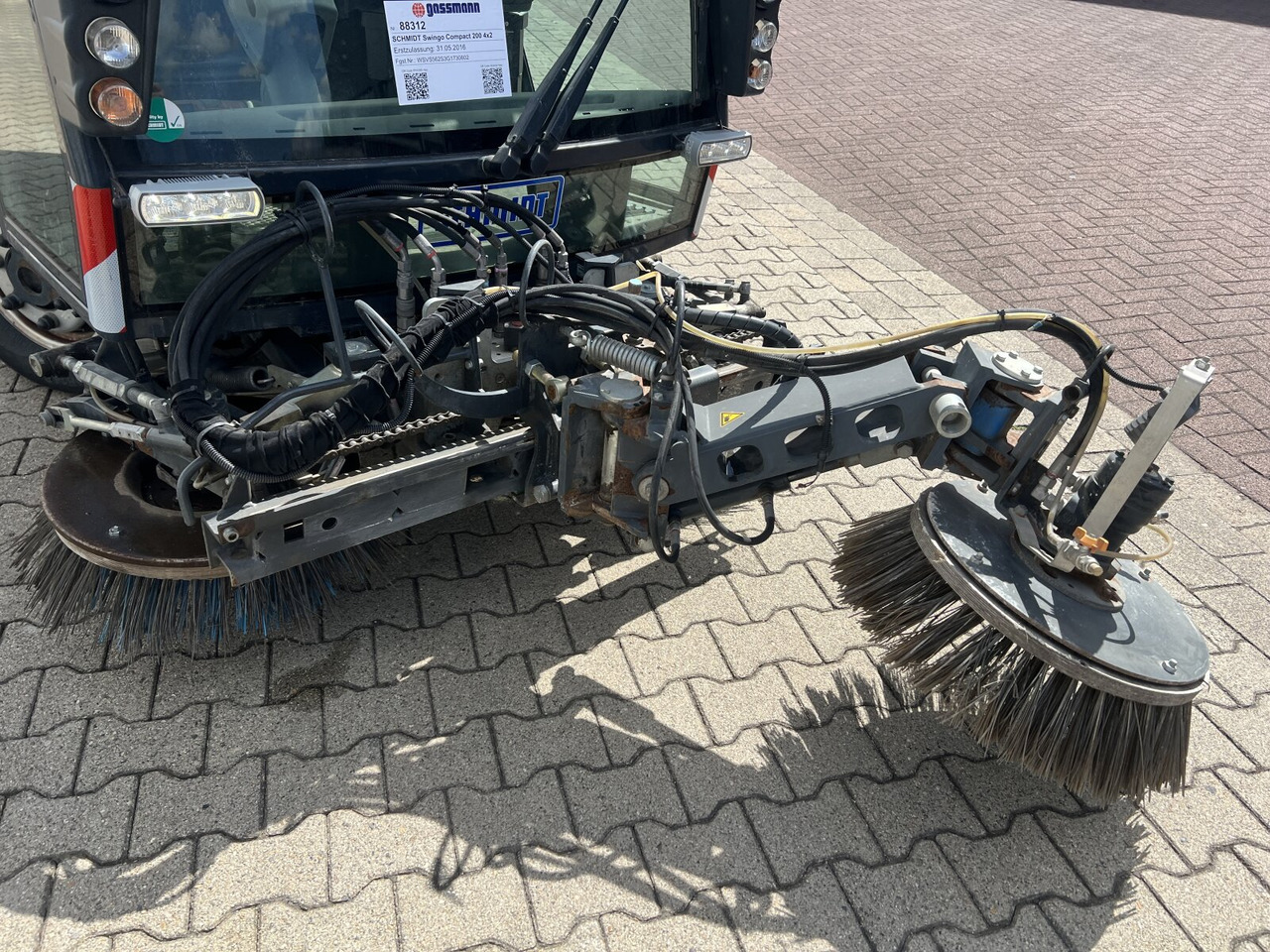 Schmidt Swingo Compact 200 4x2 Swingo Compact 200 4x2, Kehrmaschine - Camión: foto 2 Schmidt Swingo Compact 200 4x2 Swingo Compact 200 4x2, Kehrmaschine - Camión: foto 2