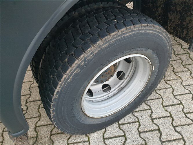 Camión caja cerrada EuroCargo ML140E28 4x2 EuroCargo ML140E28 4x2, 41 cbm: foto 14 Camión caja cerrada EuroCargo ML140E28 4x2 EuroCargo ML140E28 4x2, 41 cbm: foto 14