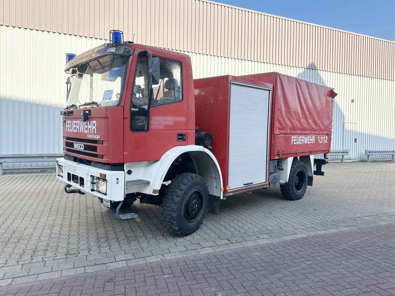 FF 95 E 18 4x4 FF 95 E 18 4x4, SW 2000, Feuerwehr, LBW MBB - Camión de bomberos: foto 1 FF 95 E 18 4x4 FF 95 E 18 4x4, SW 2000, Feuerwehr, LBW MBB - Camión de bomberos: foto 1