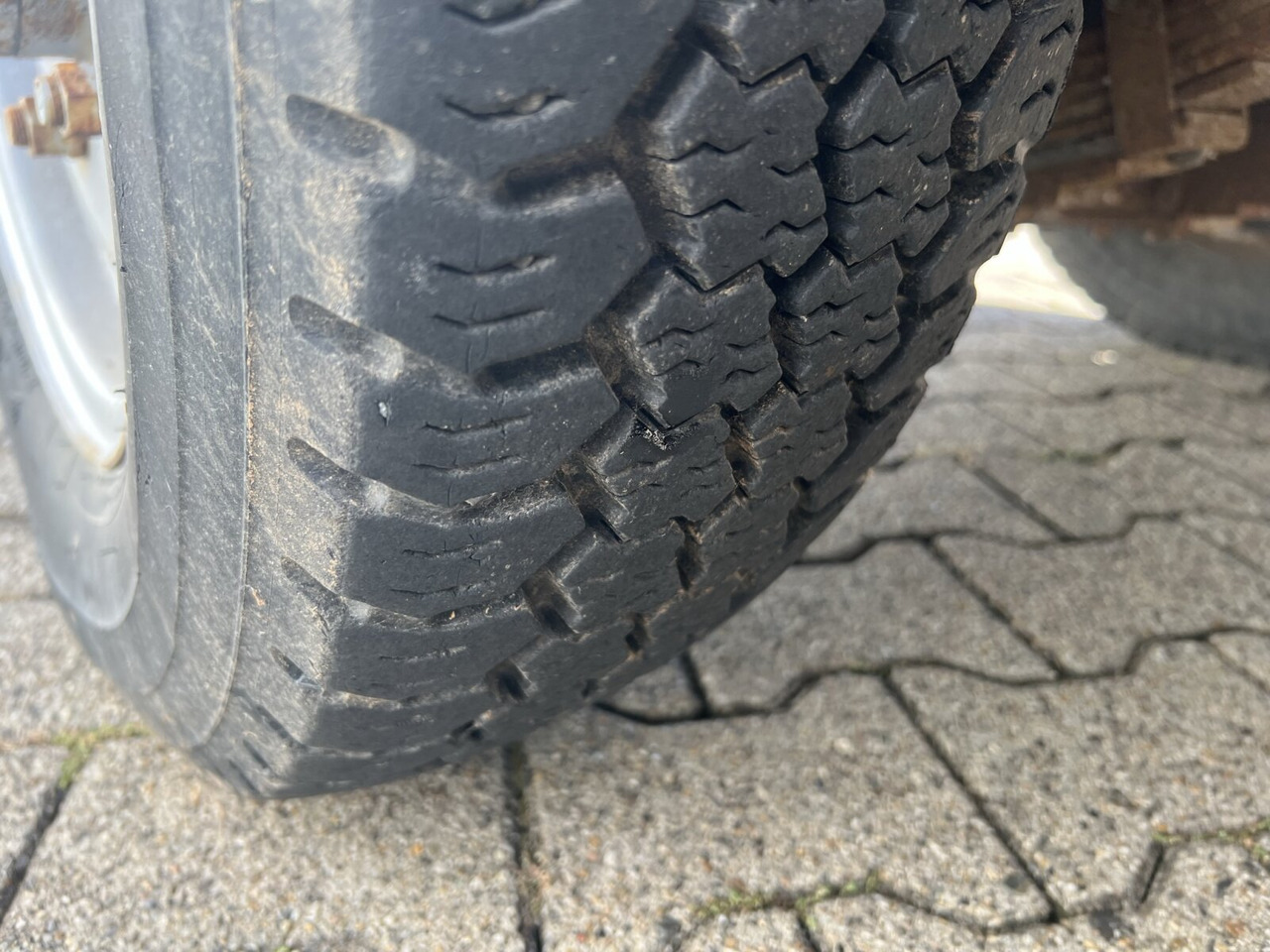 HY 1251 / 4x4 Bokimobil, Winterdienst, Kehr/Saugmaschine KIEFER HY 1251 / 4x4 Bokimobil, Winterdienst - Tractor municipal: foto 2 HY 1251 / 4x4 Bokimobil, Winterdienst, Kehr/Saugmaschine KIEFER HY 1251 / 4x4 Bokimobil, Winterdienst - Tractor municipal: foto 2