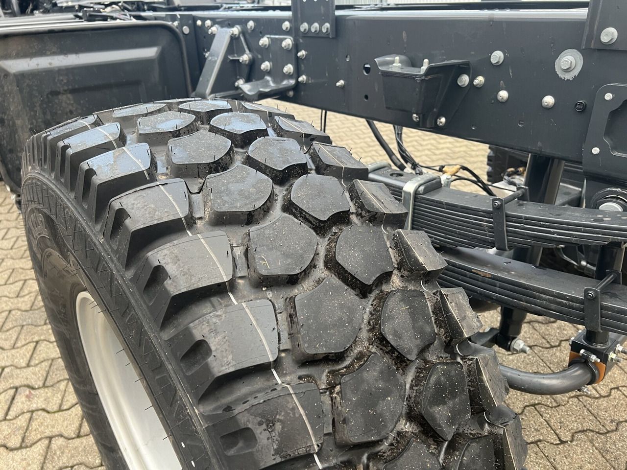 Iveco EuroCargo ML150E24 WS 4x4 EuroCargo ML150E24 WS 4x4, Euro3, mehrfach Vorhanden! - Chasis camión: foto 5 Iveco EuroCargo ML150E24 WS 4x4 EuroCargo ML150E24 WS 4x4, Euro3, mehrfach Vorhanden! - Chasis camión: foto 5