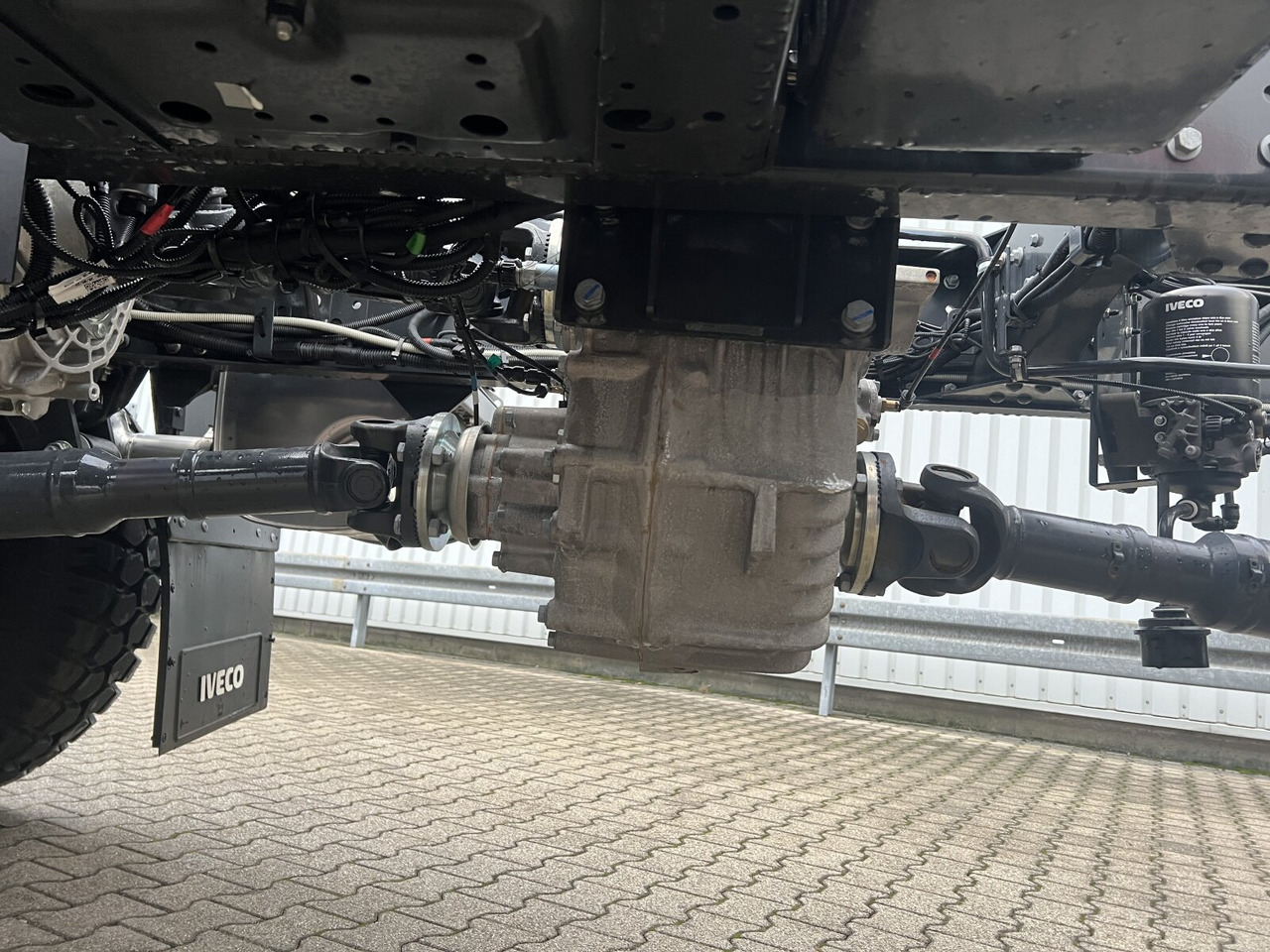 Iveco EuroCargo ML150E24 WS 4x4 EuroCargo ML150E24 WS 4x4, Euro3, mehrfach Vorhanden! - Chasis camión: foto 2 Iveco EuroCargo ML150E24 WS 4x4 EuroCargo ML150E24 WS 4x4, Euro3, mehrfach Vorhanden! - Chasis camión: foto 2