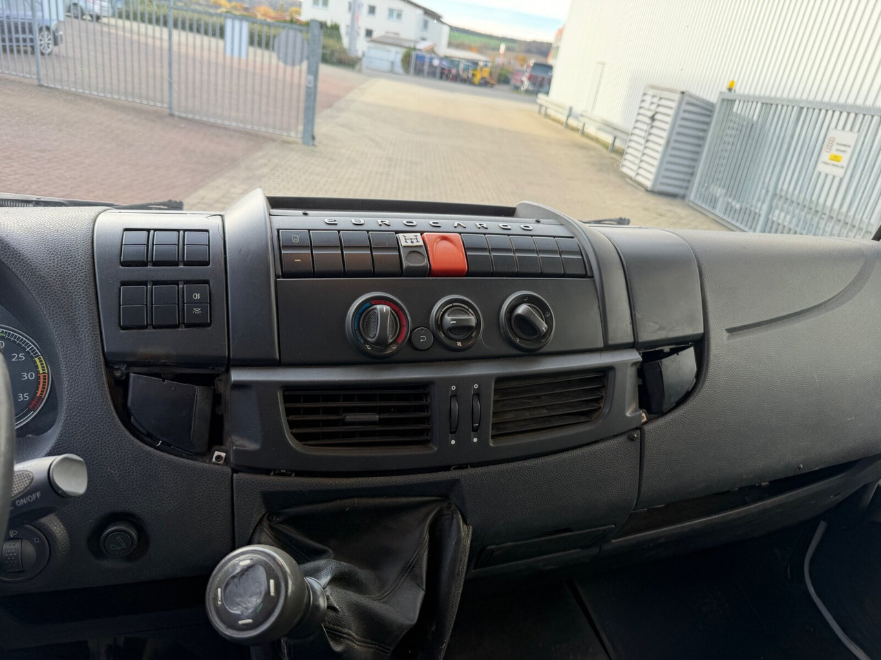 Iveco EuroCargo ML75E16 4x2 EuroCargo ML75E16 4x2, City-Abroller - Multibasculante camión: foto 3 Iveco EuroCargo ML75E16 4x2 EuroCargo ML75E16 4x2, City-Abroller - Multibasculante camión: foto 3