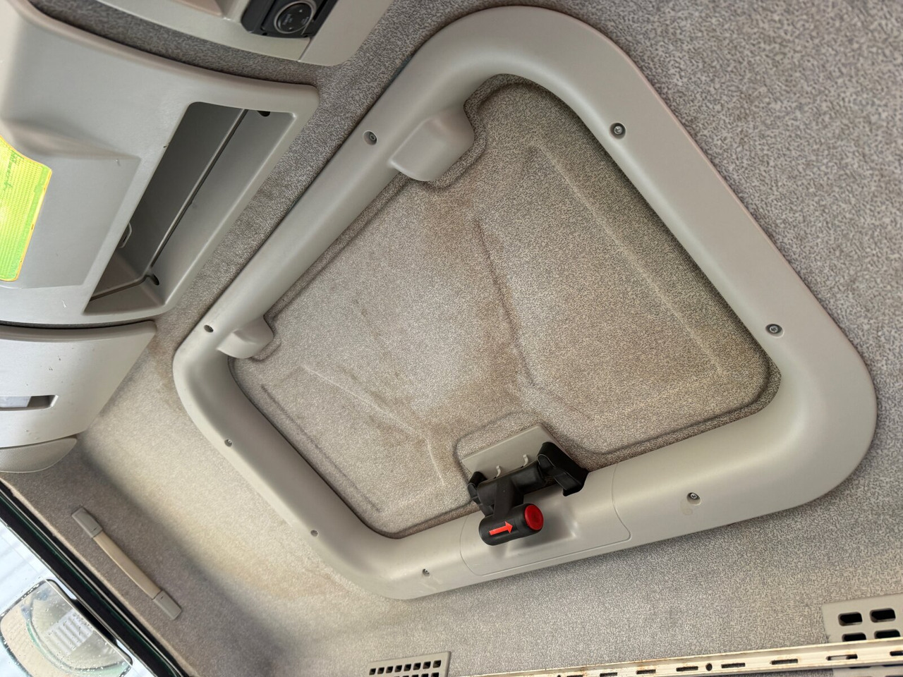 Iveco ML80E18/P 4x2 ML80E18/P 4x2, City-Abroller - Multibasculante camión: foto 5 Iveco ML80E18/P 4x2 ML80E18/P 4x2, City-Abroller - Multibasculante camión: foto 5