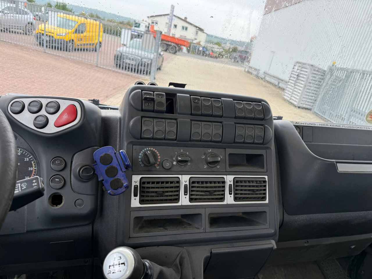 Iveco ML80E18/P 4x2 ML80E18/P 4x2, City-Abroller - Multibasculante camión: foto 3 Iveco ML80E18/P 4x2 ML80E18/P 4x2, City-Abroller - Multibasculante camión: foto 3
